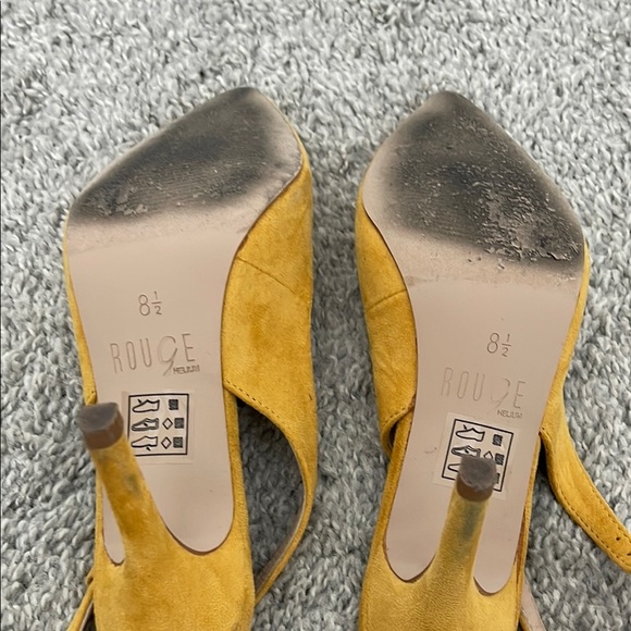 Rouge Helium Women's Yellow Slingback Heels - Picture 5 of 6